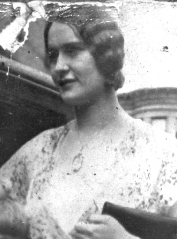 363: Anne (Dollimont) Barry, in New York. [courtesy of Kathleen (Barry) Mueller]  - married Thomas Barry